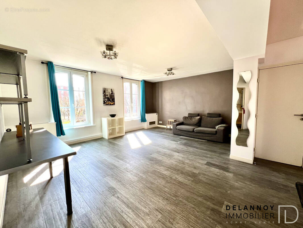 Appartement à LA MADELEINE