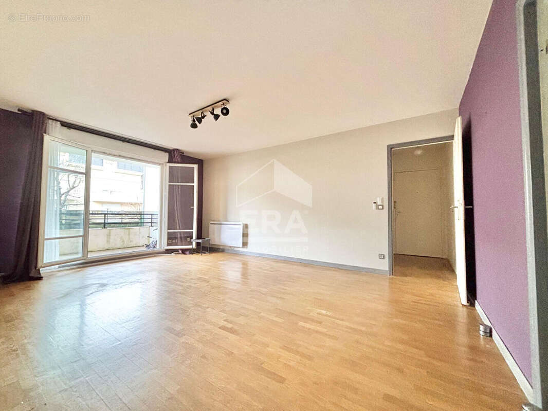 Appartement à EMERAINVILLE
