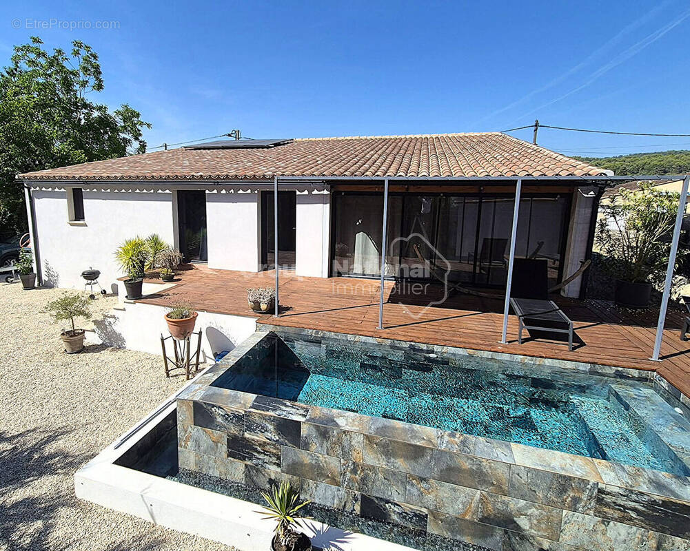 Maison à MALEMORT-DU-COMTAT
