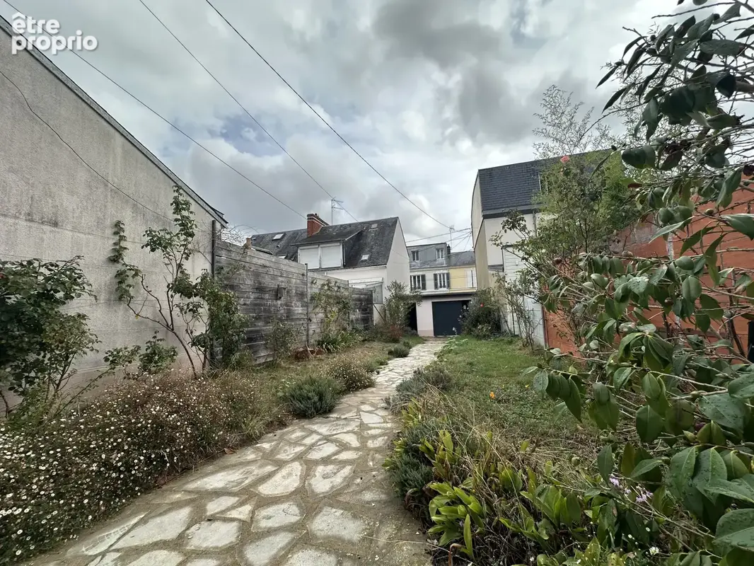 Mancelle avec garage secteur st pavin - photo 4