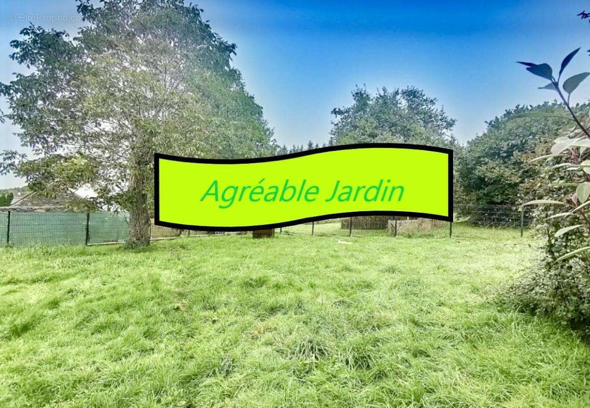 Maison à LA CHAPELLE-DE-BRAIN