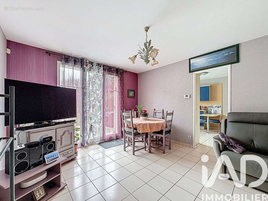 Photo 4 - Maison à SAINT-PIERRE-DU-PERRAY
