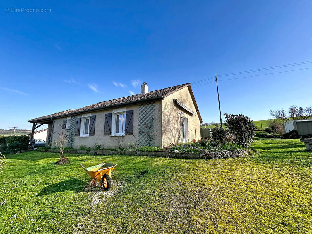 Maison à CHAUVONCOURT