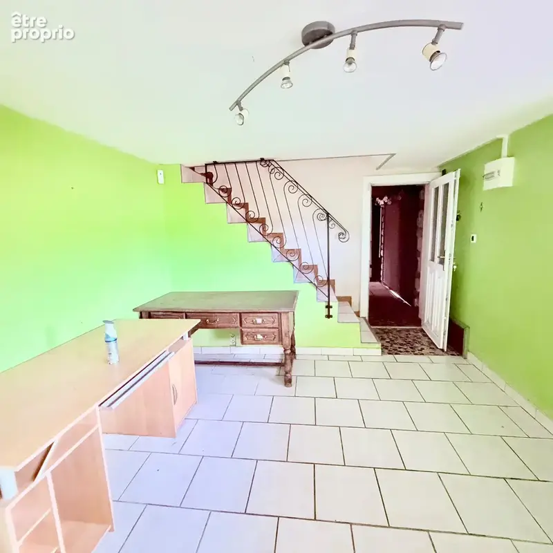 Vente propriété, pavillon +  bâtiment de 700 m2 env sur terrain de 2,12 ha LURE - photo 22