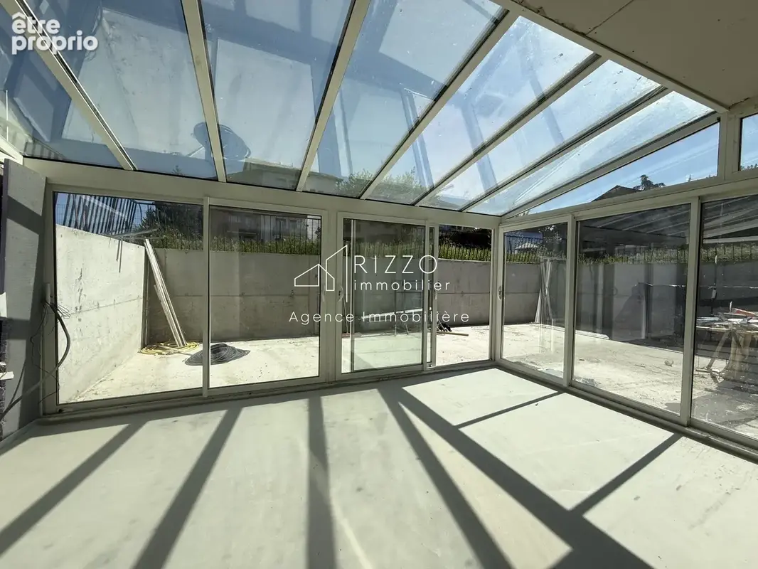 Photo Appartement à Thonon-Les-Bains au prix de 345 000€