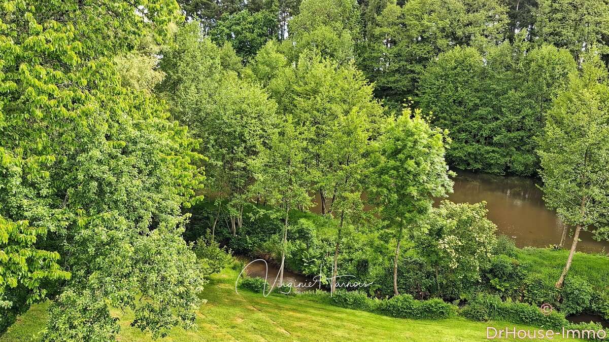 Maison 184 m² à Carrouges  - photo 18