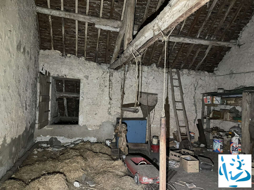 Maison à COURCERAULT