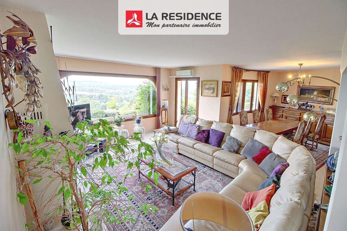 Maison à VAUX-SUR-SEINE