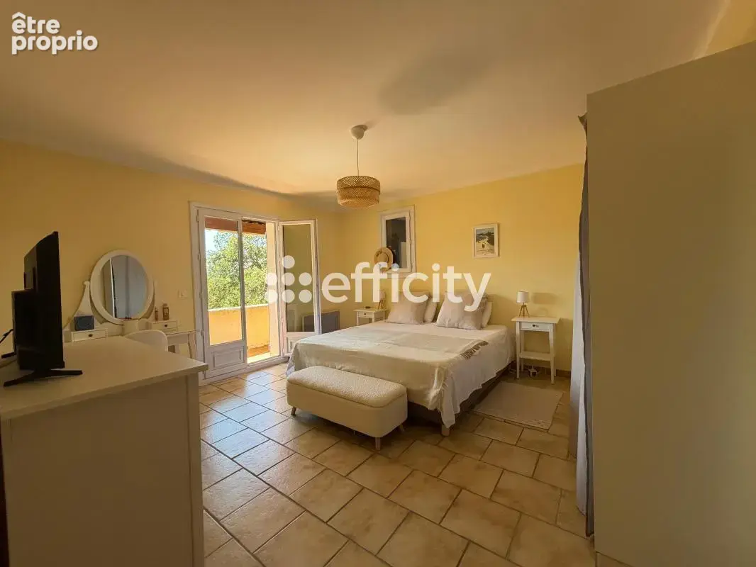 Maison 7 pièces 165 m² à vendre à Pierrefeu-Du-Var (83390) - photo 12