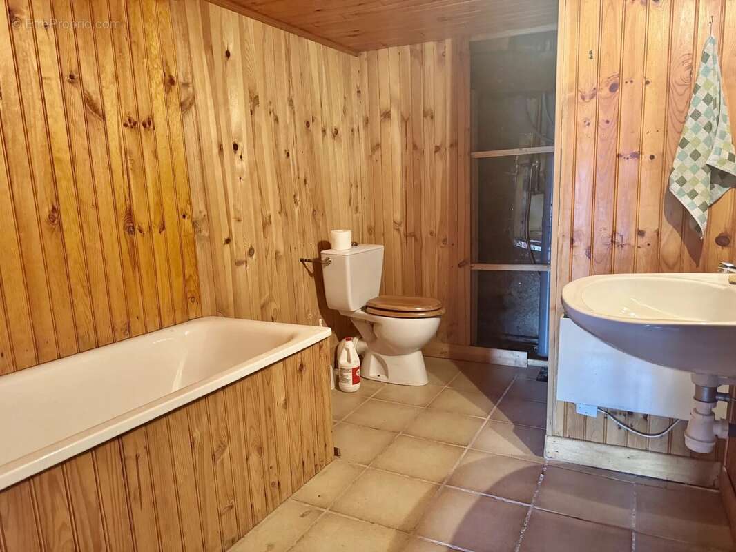 Maison de village à SANSA - photo 17