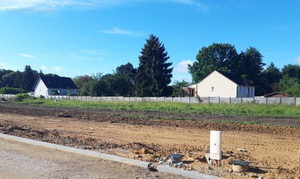 Terrain à VERT-LE-GRAND