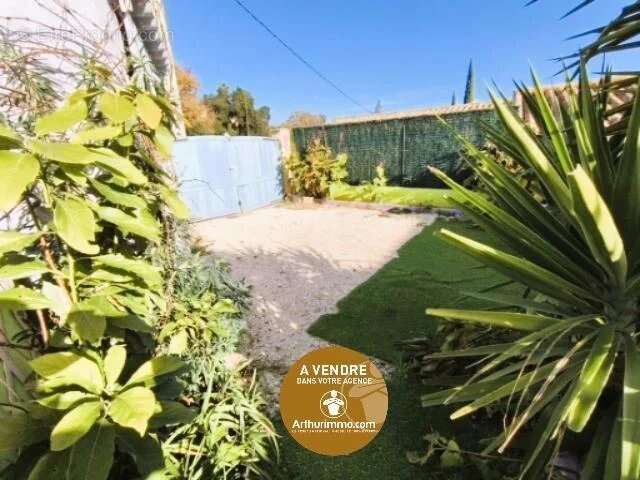 Maison à BORMES-LES-MIMOSAS