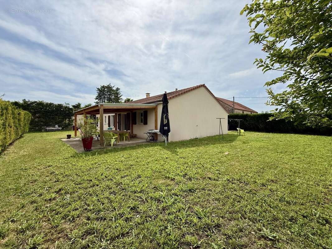 Maison à SAINT-ANDRE-LE-COQ