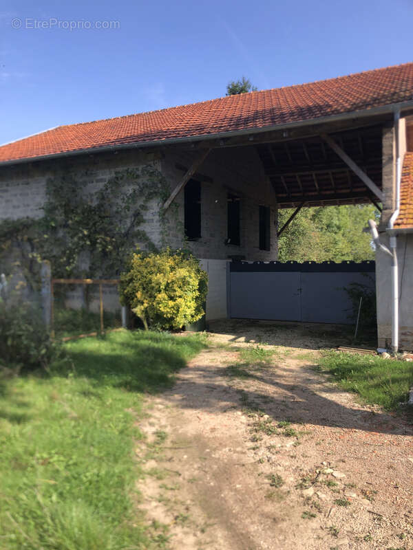 Maison à DOMMARTIN