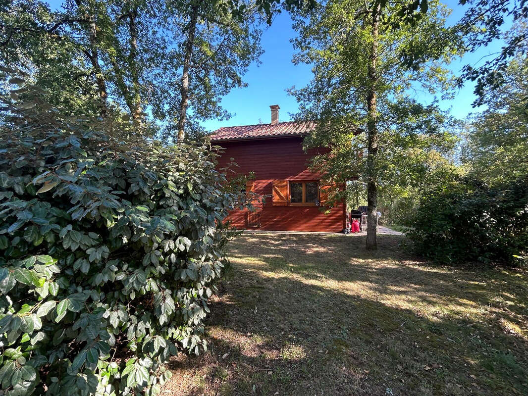 Maison à LACHAPELLE-AUZAC
