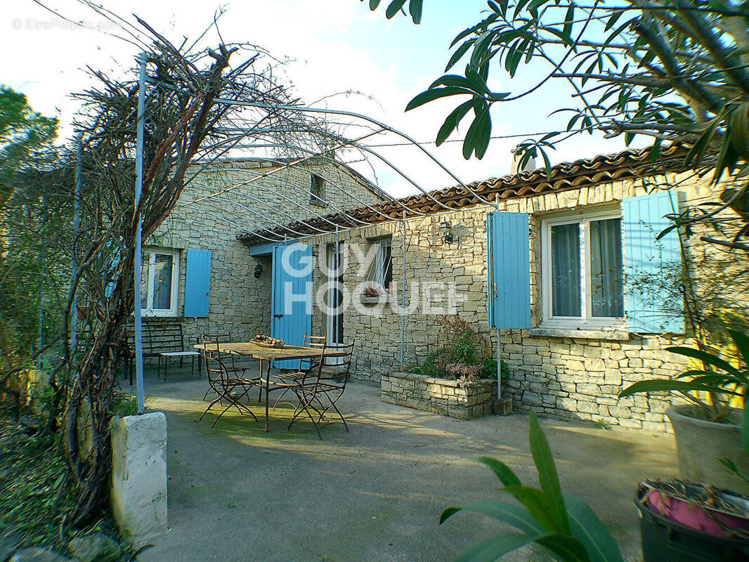 Maison à CAUMONT-SUR-DURANCE