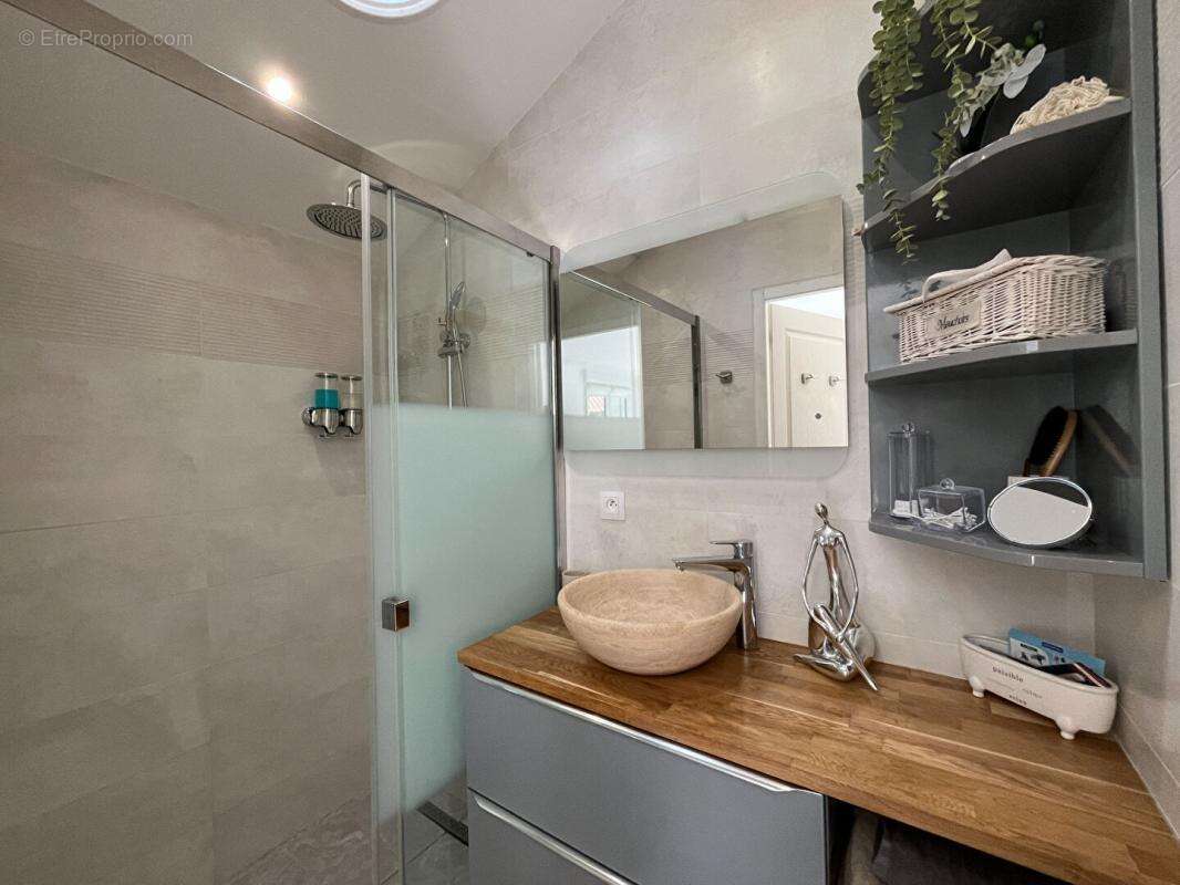 Maison à NOUAILLE-MAUPERTUIS