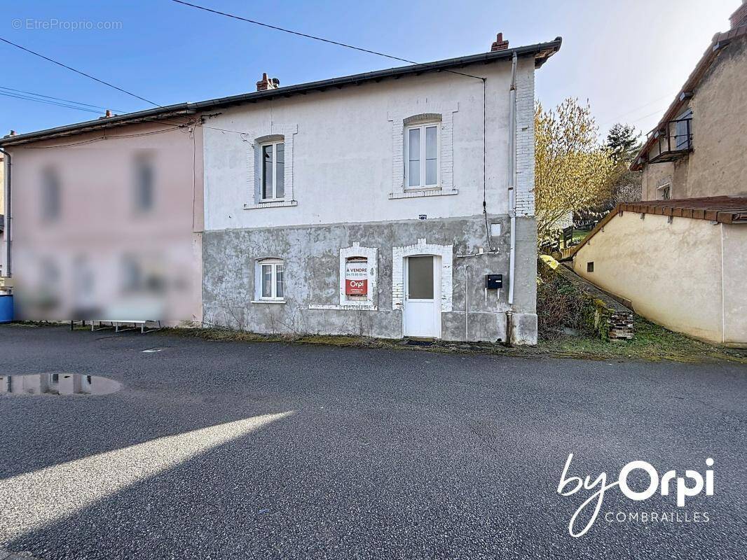 Maison à SAINT-ELOY-LES-MINES