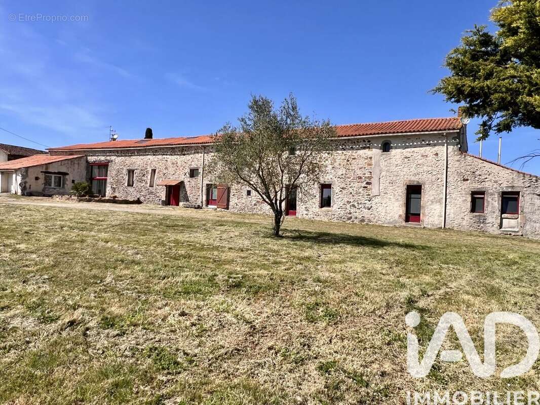 Photo 2 - Maison à SAINT-DENIS-LA-CHEVASSE