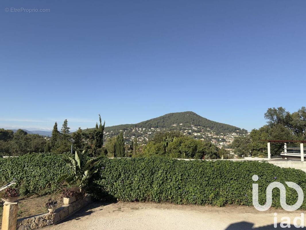 Photo 1 - Maison à CARQUEIRANNE