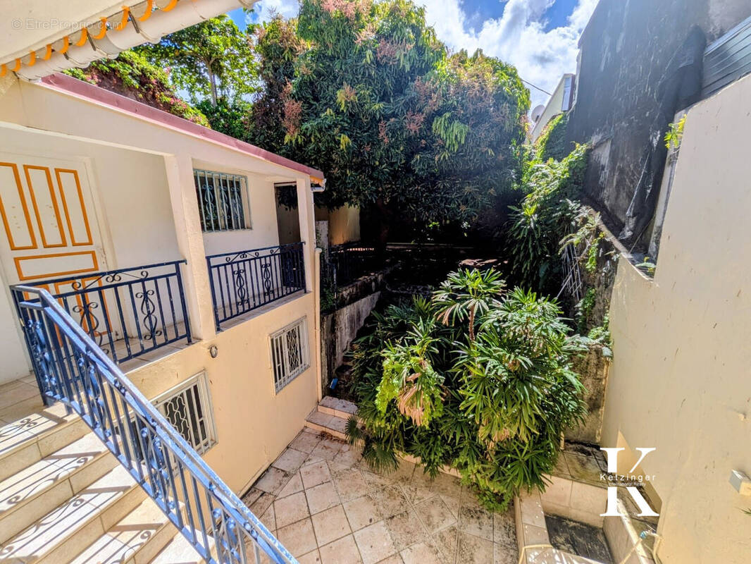 Appartement à BASSE-TERRE
