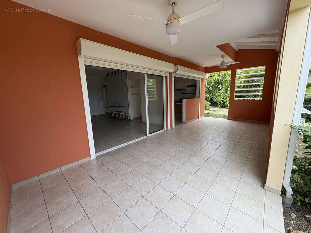 Appartement à SAINTE-ANNE