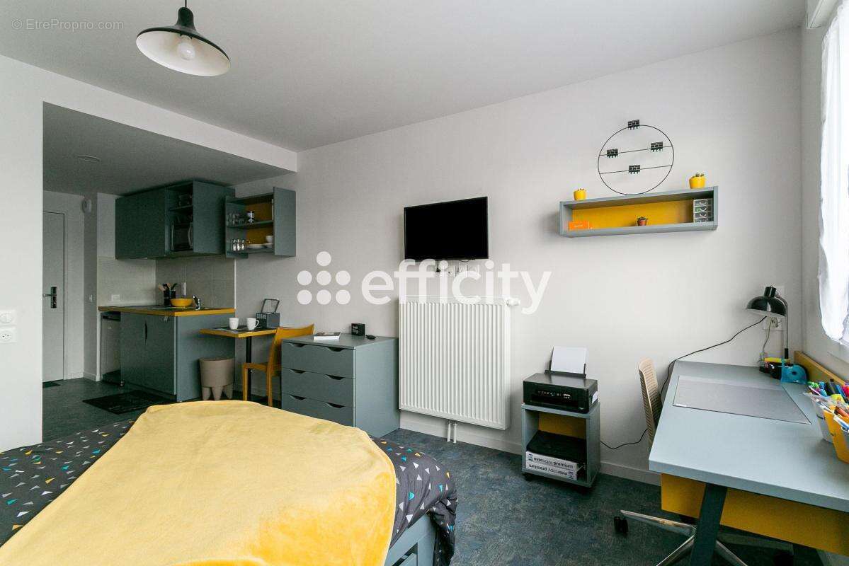 Appartement 25 m² à Aulnoy-Lez-Valenciennes  - photo 7