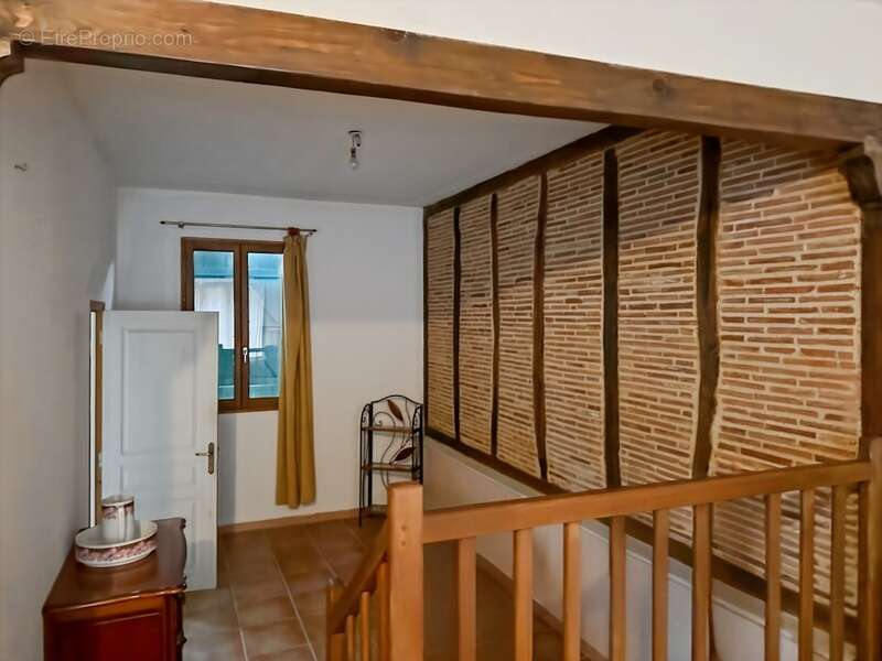 Immeuble de rapport - 580 m2 - RIGUEPEU - 4 logements avec jardin - photo 11