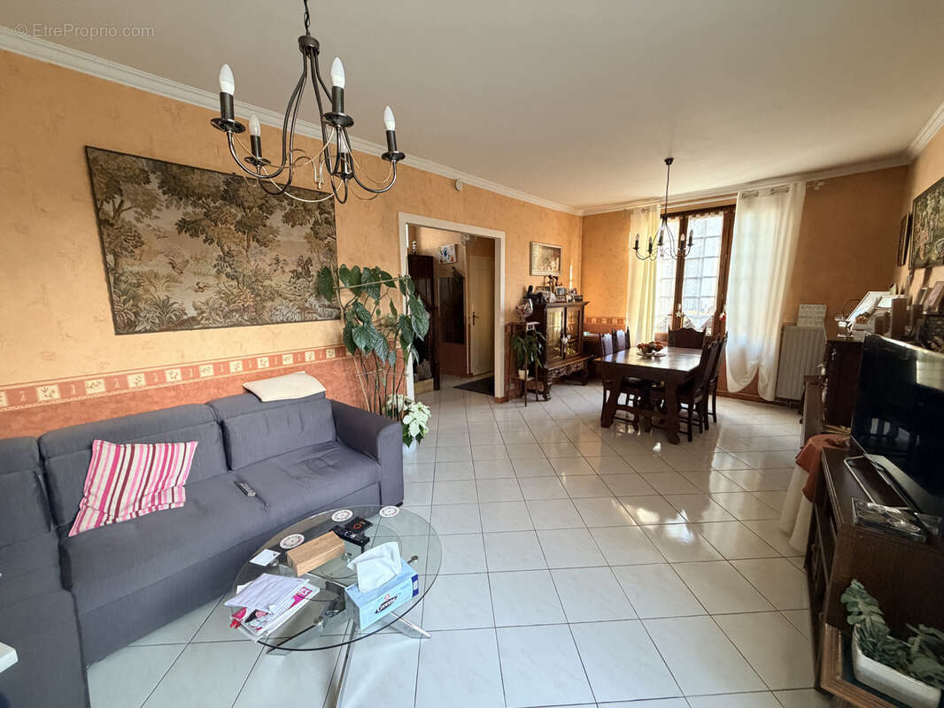 Maison à CHAMPIGNY-SUR-MARNE