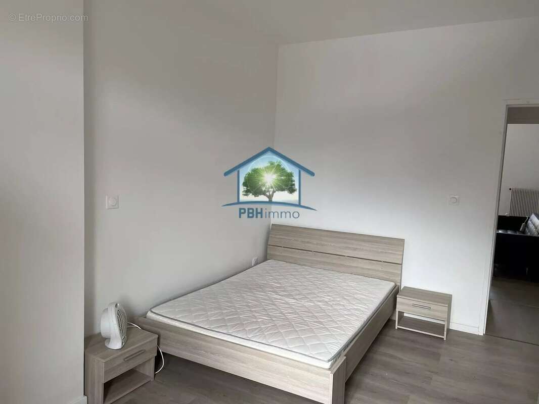 La Ricamarie Immeuble 3 appartements, commerce, 2 garages - photo 4