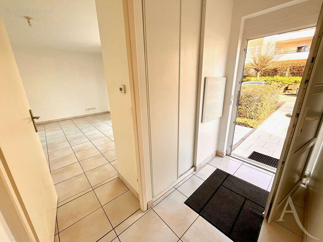 Metz Queuleu F2 avec jardin terrasse privative + parking - photo 11