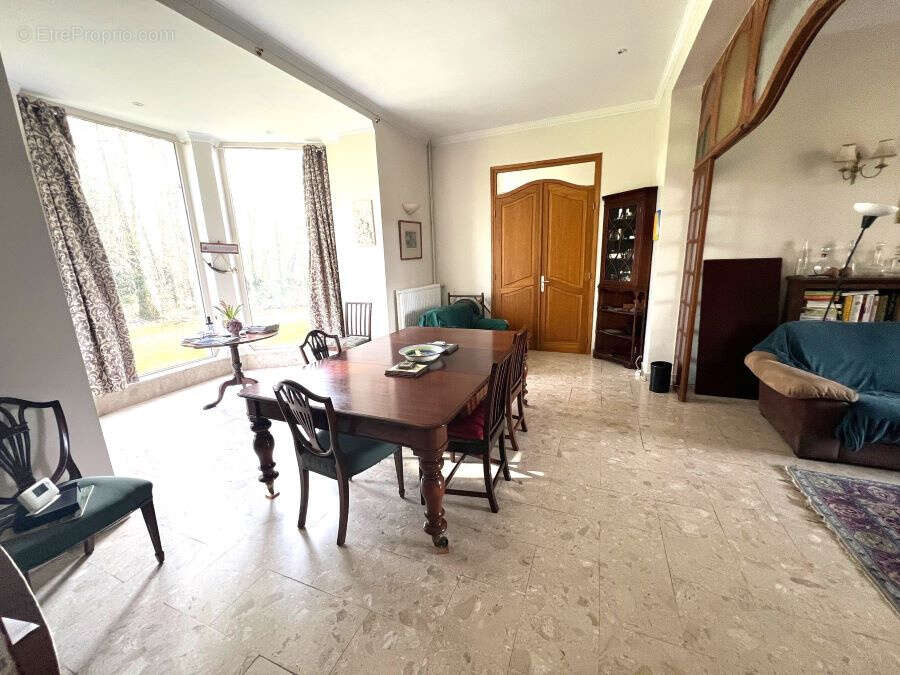 Maison à SAINT-AMAND-LES-EAUX