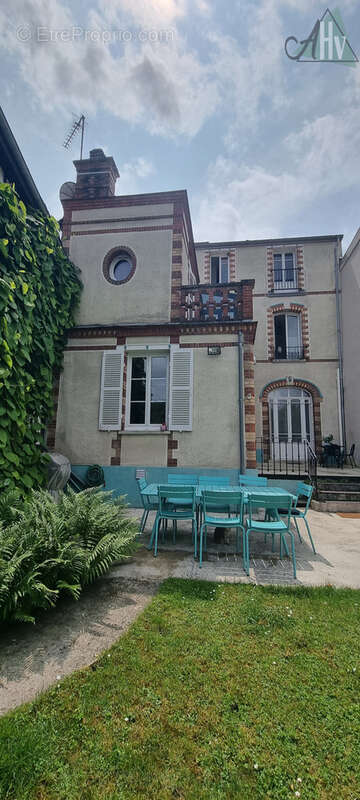 Maison à BRAY-SUR-SEINE