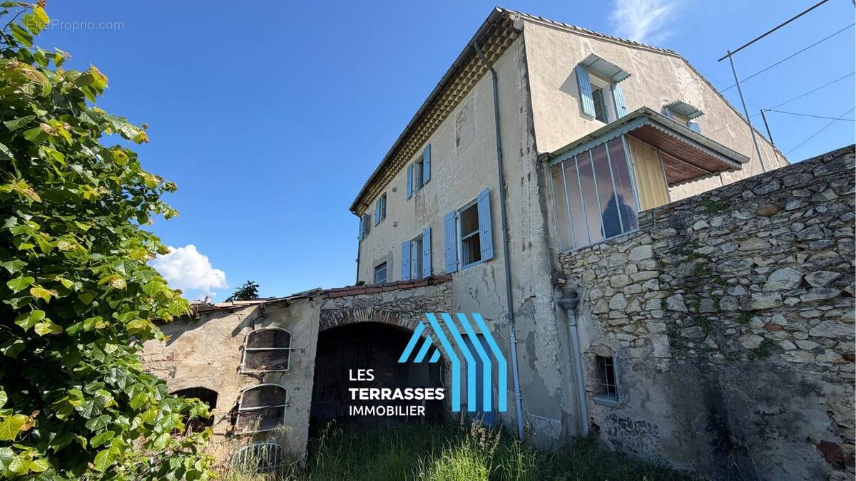 Maison à MONTELIMAR