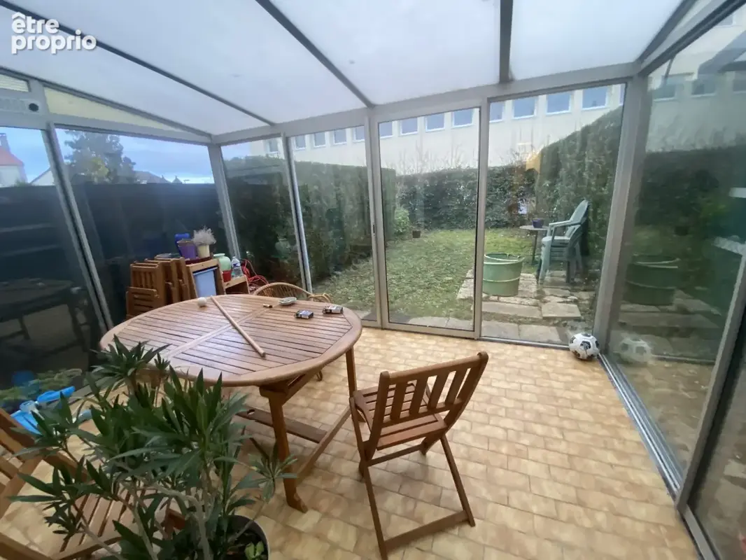 Photo Maison à Villepreux au prix de 256 000€