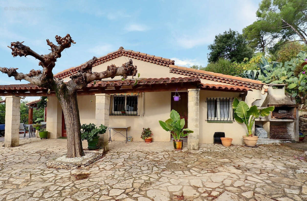 Maison à SAINT-VINCENT-DE-BARBEYRARGUES