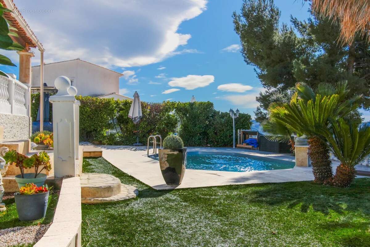 Maison à SAINT-MARTIN-DU-VAR