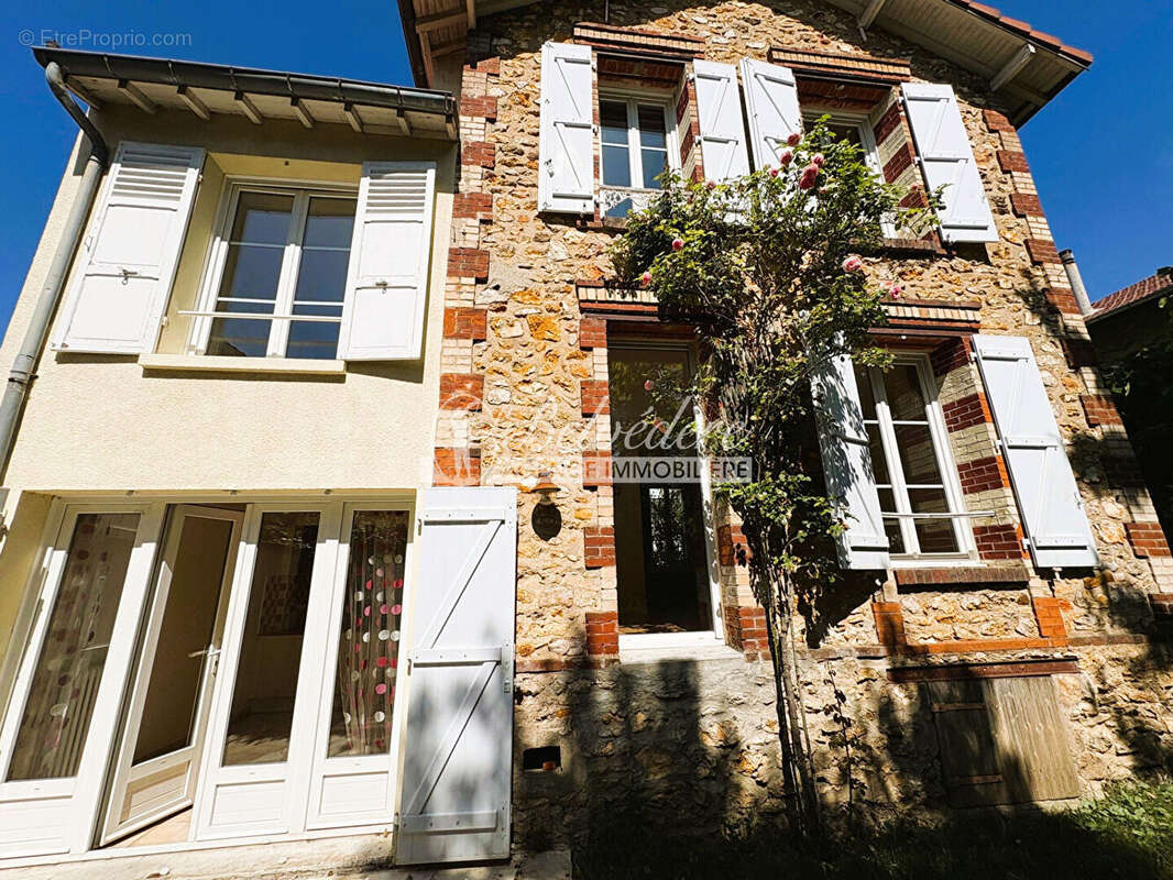 Maison à SAINT-LEU-LA-FORET