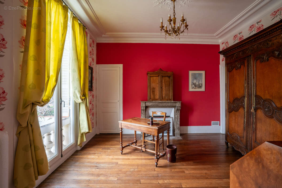 Maison à LE VESINET