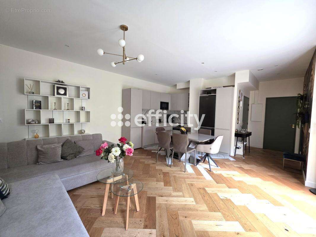 Appartement - photo 2