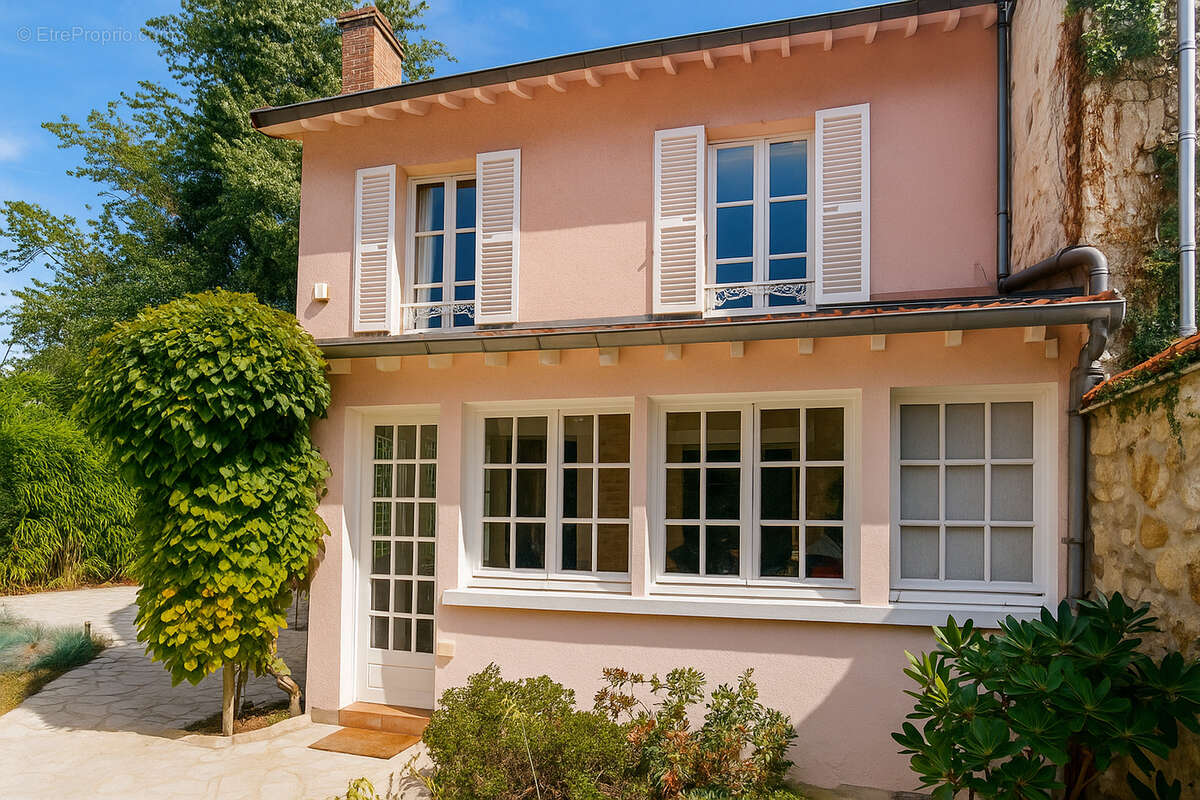 Maison à L&#039;ISLE-ADAM