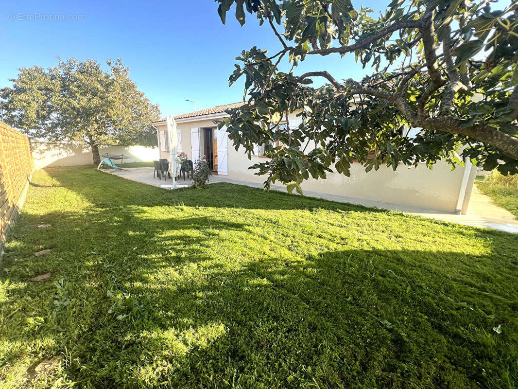 Maison à LESPINASSE