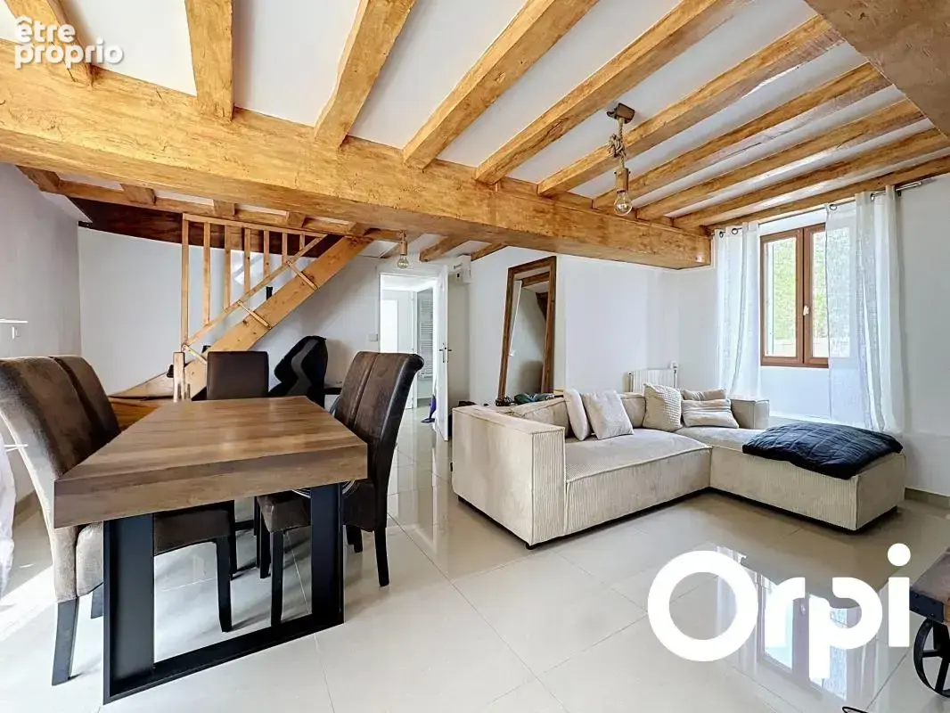 Maison 4 pièces 82 m² · à Colombier · 82 m² · 90 000 €