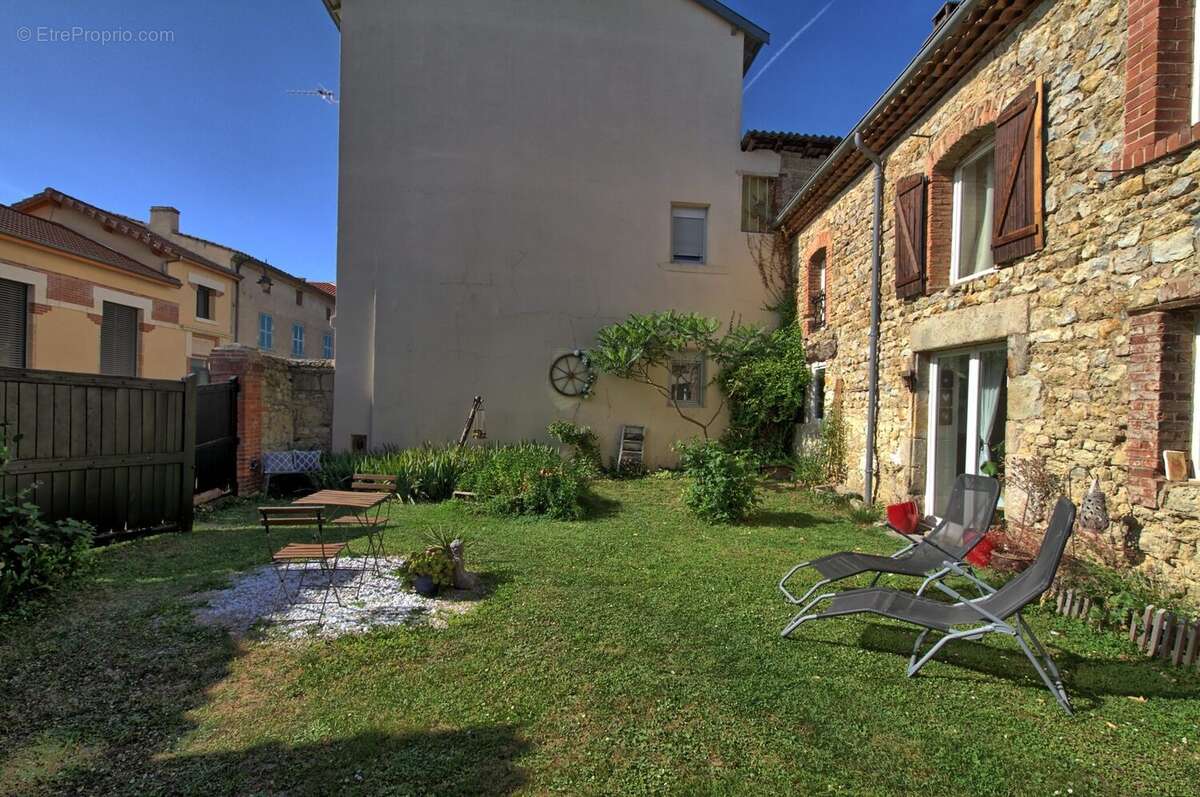 Maison à MOISSAT