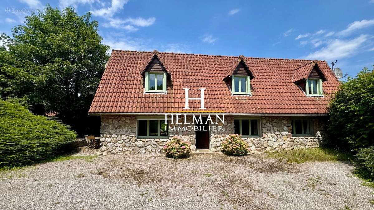Maison à ALEMBON