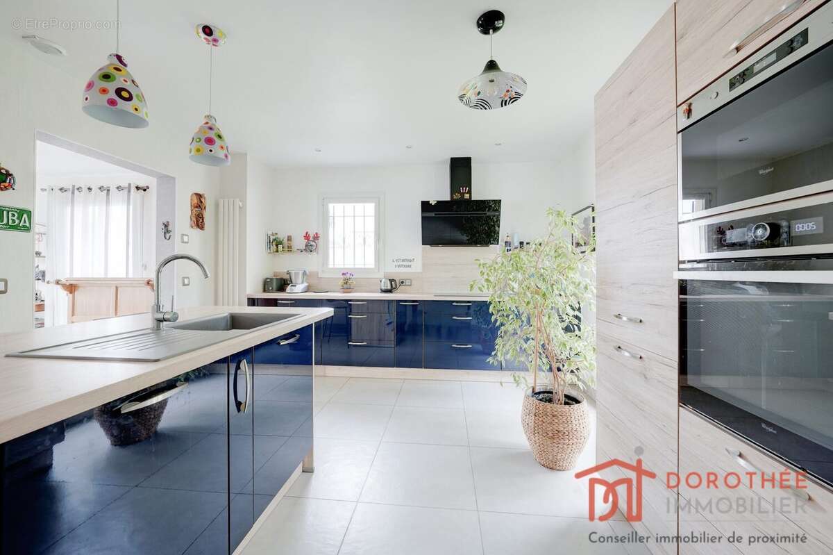 Maison à MAROLLES-EN-BRIE