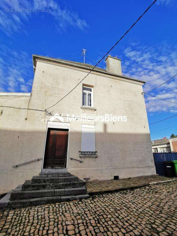 Maison à MARESCHES