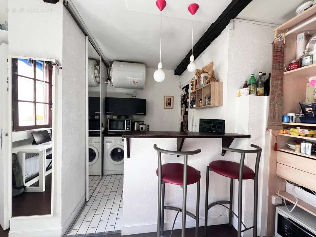 Appartement à PARIS-3E