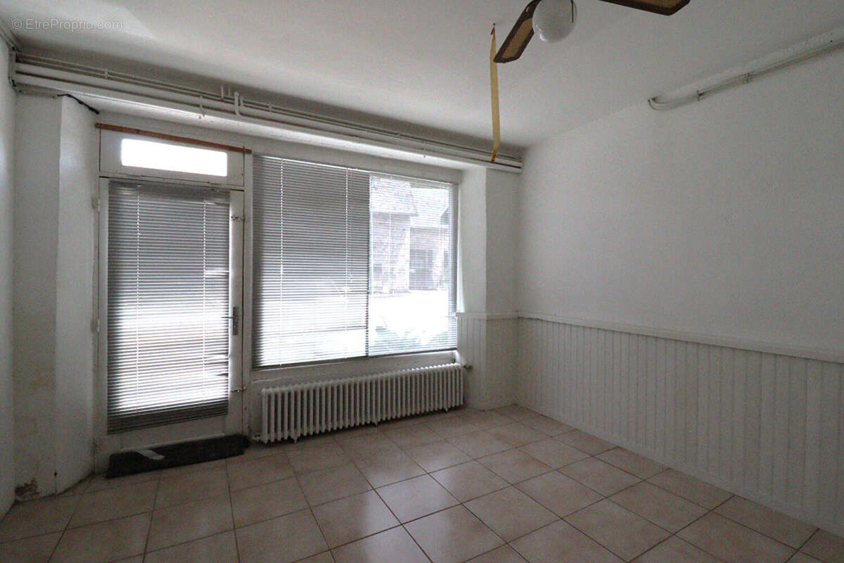 Appartement à VITRAC-SUR-MONTANE