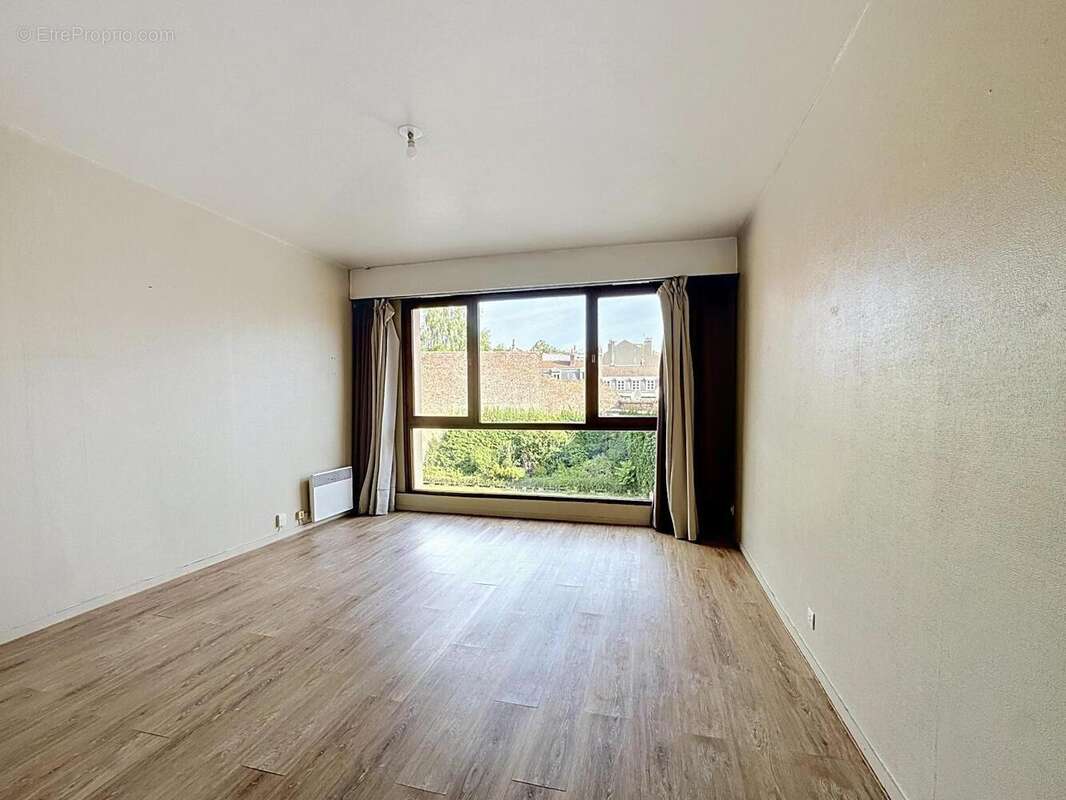   - Appartement à LILLE